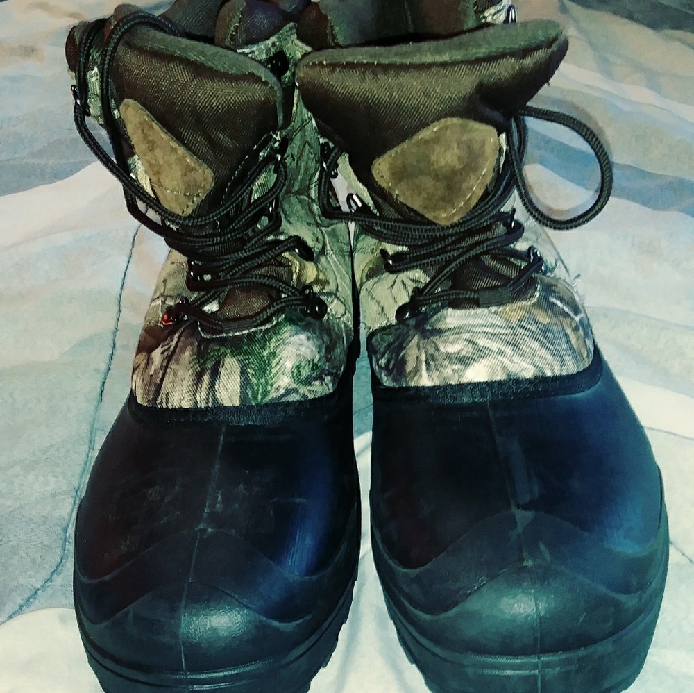 Men's hunting boots.